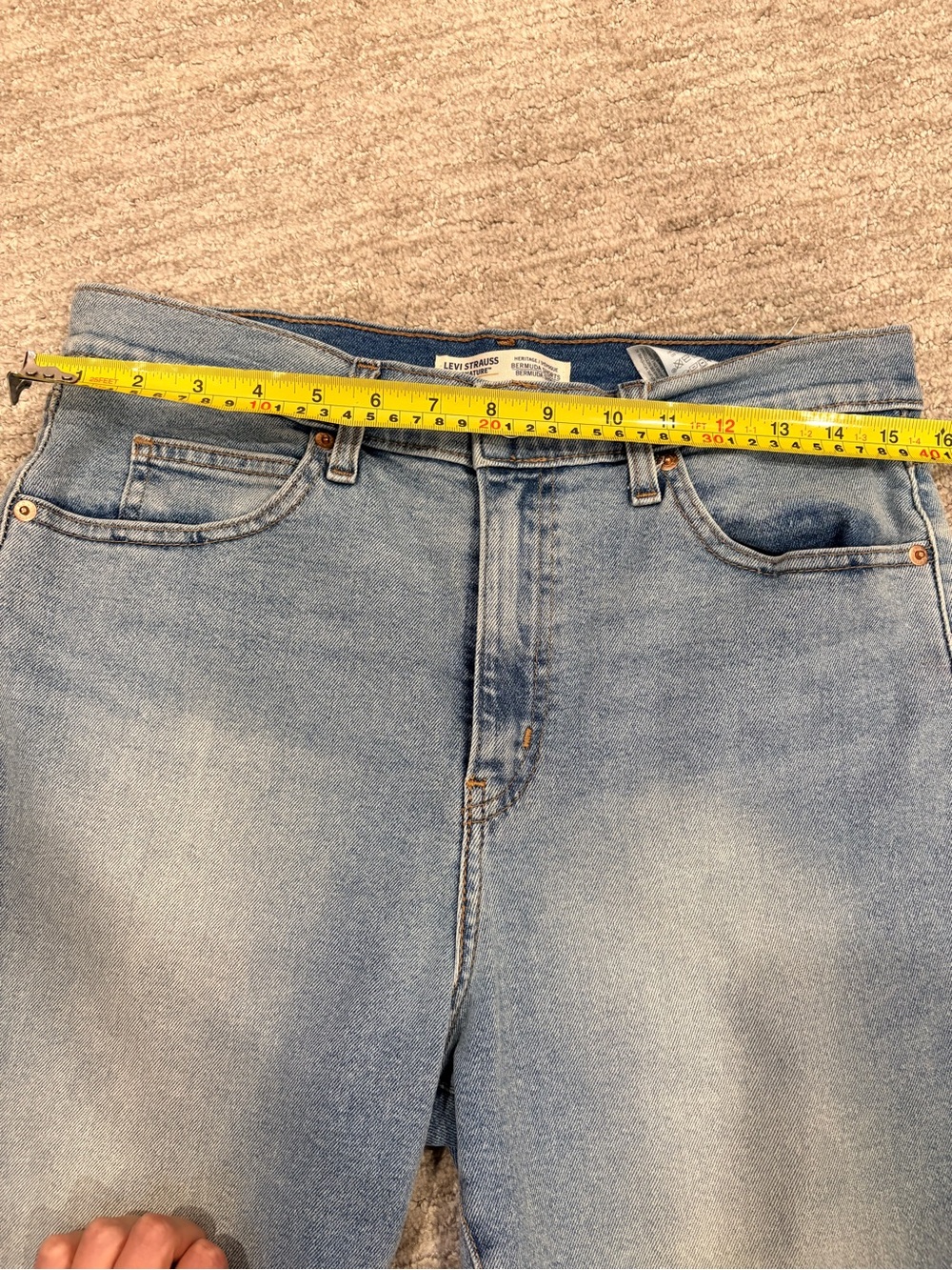 Levi Strauss Signature Gold Heritage Bermuda Denim Shorts Light Wash Raw Hem - Picture 9 of 10